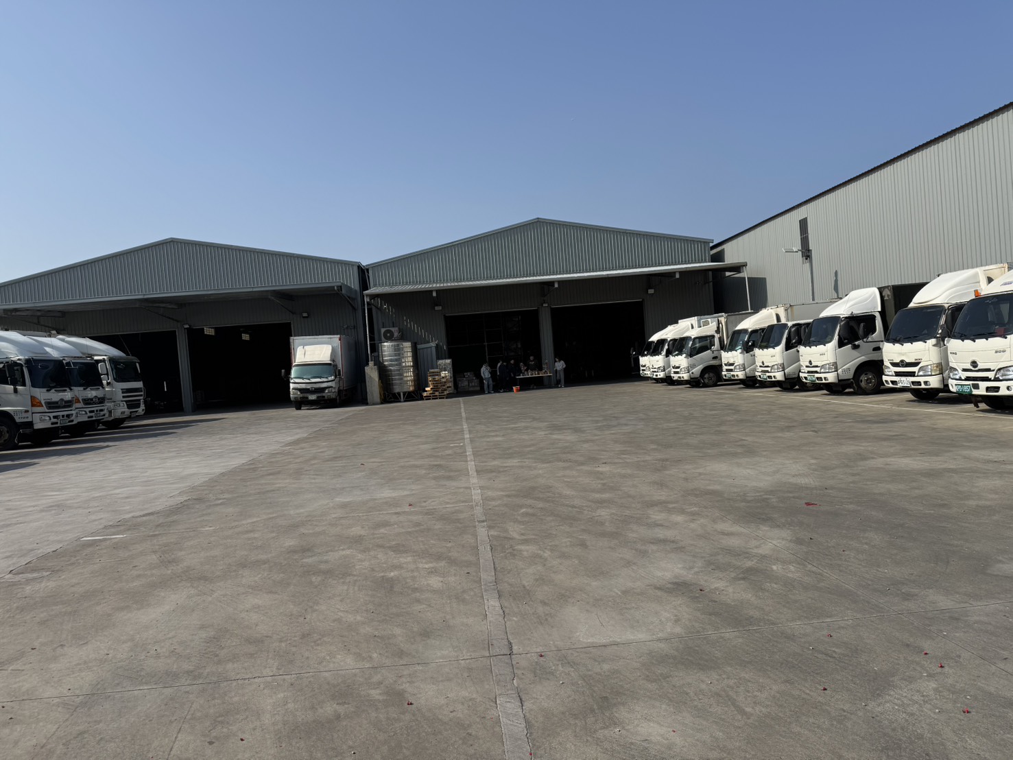 霖鍵通運倉儲實景，專業倉儲物流管理服務